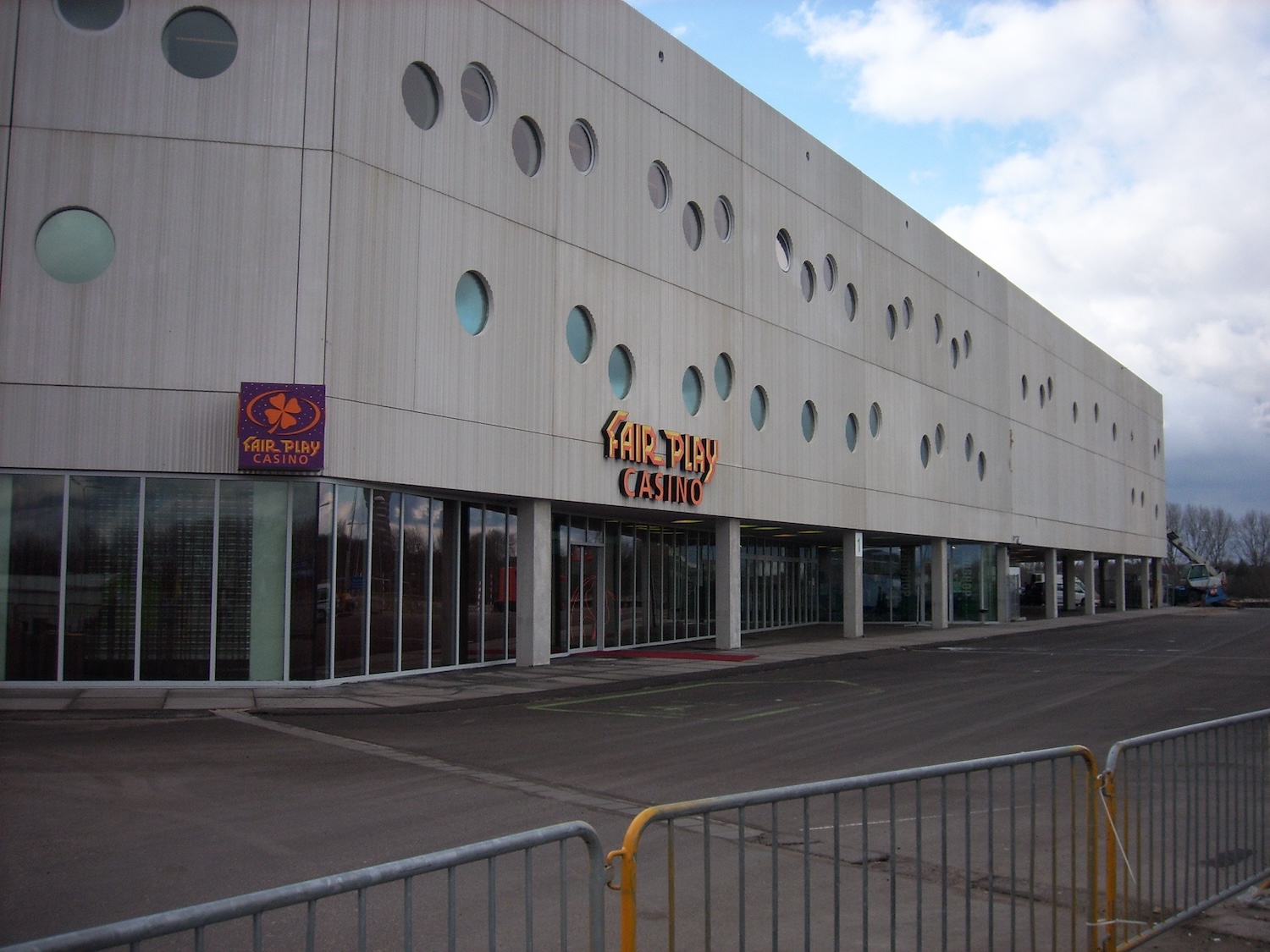 Voetbalstadion Euroborg: betonreparaties en kunststof vloeren